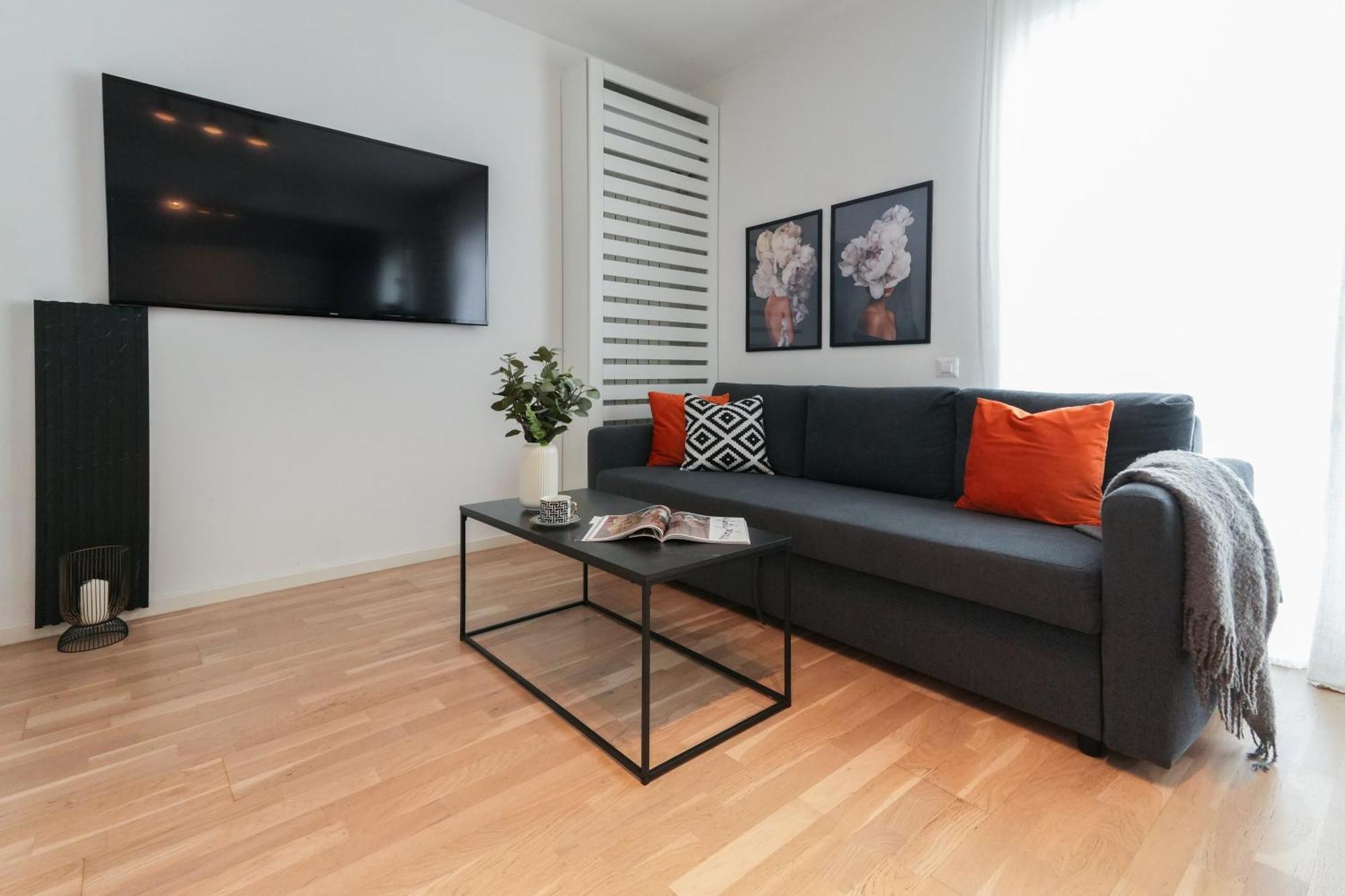 Maria - Modern With Parking And Workspace * Bukarest