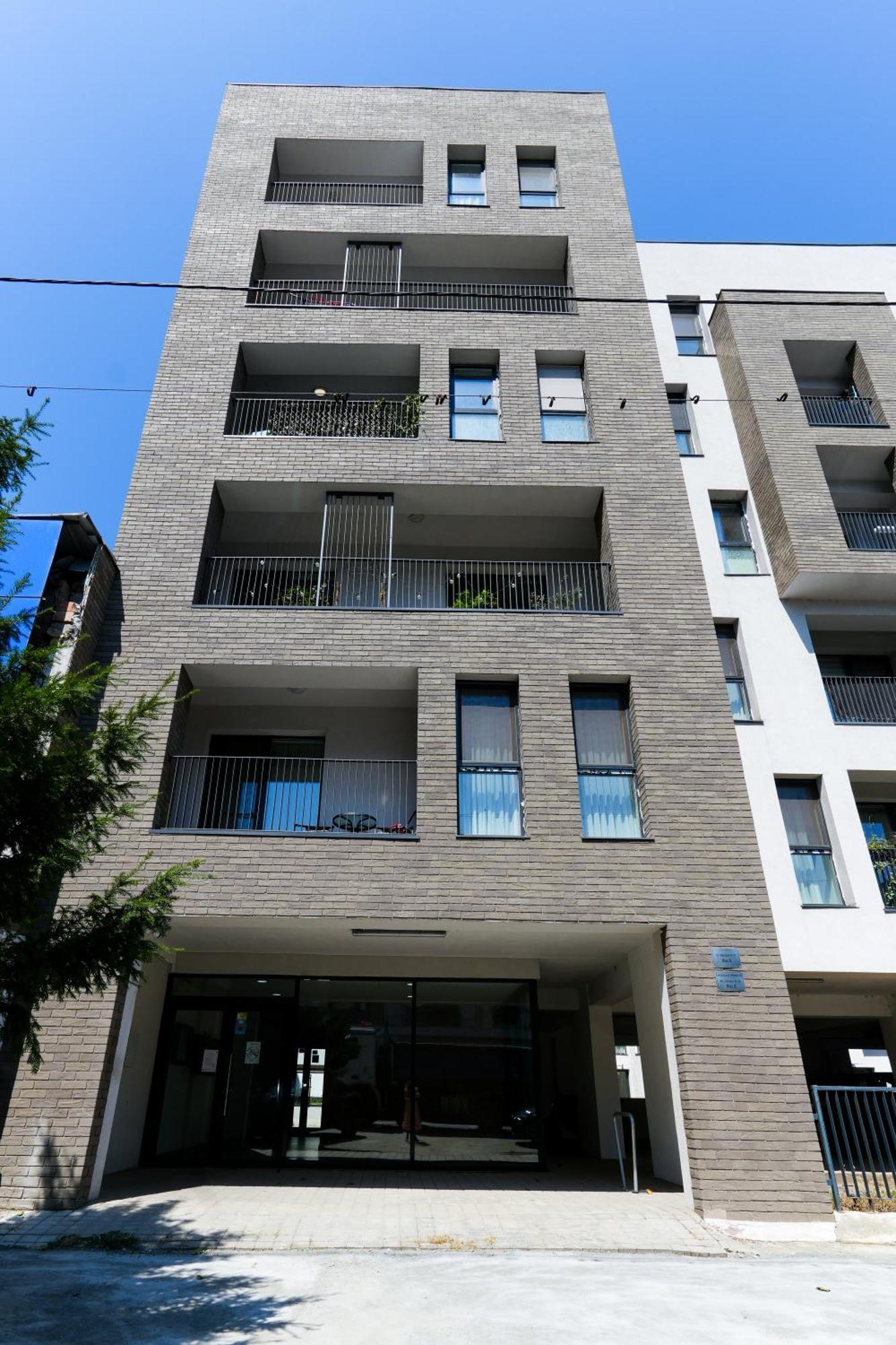 Maria - Modern With Parking And Workspace Apartment *